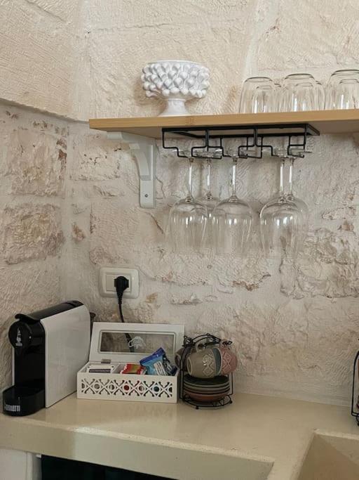 Petra Bianca Suite Остуни Екстериор снимка